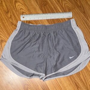 Nike Women's Charcoal Gray Athletic Shorts, Medium